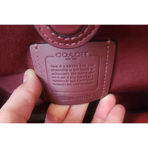 Coach CH187 Hanna Carryall Pebble/ Snake-embossed Leather Gold/Black - Picture 7 of 10